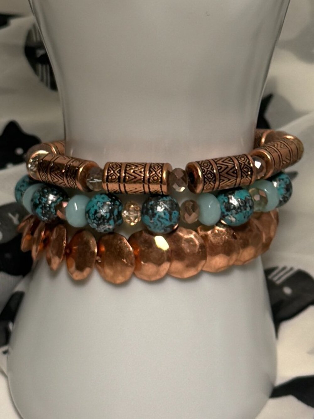 3 Stretchy Beaded Bracelets Copper Tone Hammered Turquoise Blue Beads